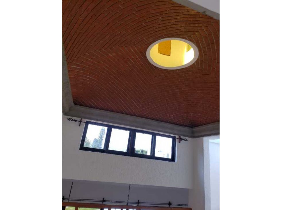 CASA EN RENTA POR AÑO A UNOS MINUTOS DEL CC — foto 4