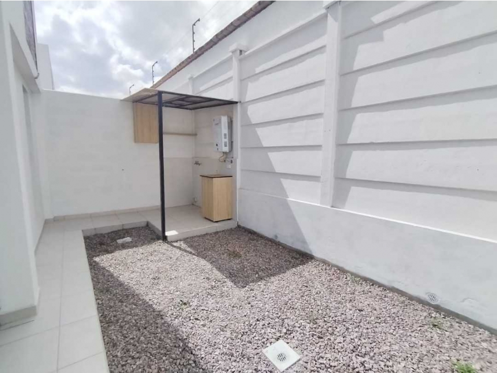 CASA EN RENTA, PUEMBO, 100M2, 2 HABITACIONES, 2 PARQUEADEROS — foto 4