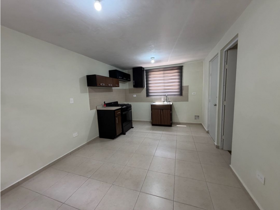 CASA EN RENTA SAN PATRICIO SECTOR DUBLIN JUAREZ NL — foto 3