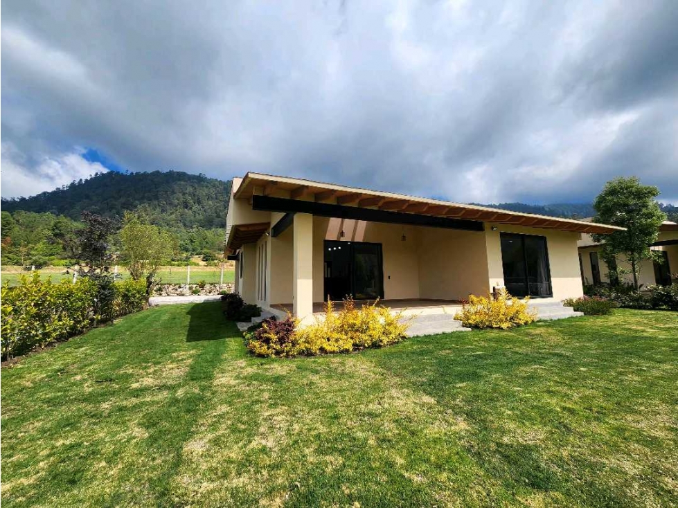 Casa en Renta, Saucos Valle de Bravo