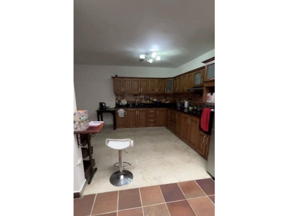 Casa en Rionegro 270 metros 850 millones — foto 3