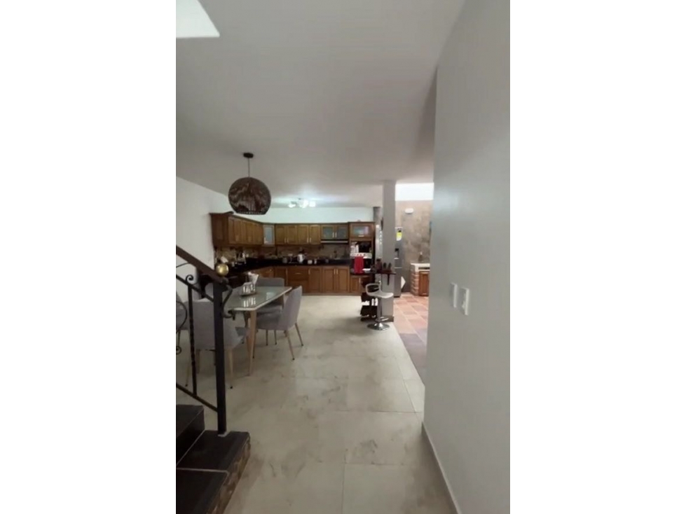 Casa en Rionegro 270 metros 850 millones — foto 4
