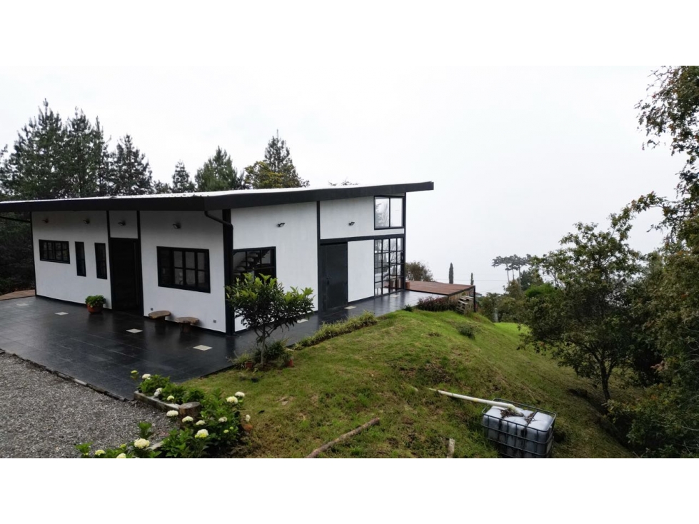 CASA EN SANTA ELENA VEREDA EL PLAN/ MEDELLIN — foto 2
