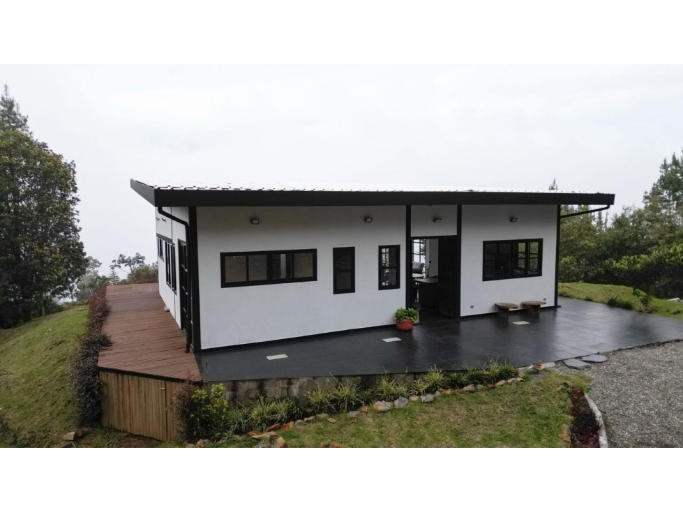CASA EN SANTA ELENA VEREDA EL PLAN/ MEDELLIN — foto 4