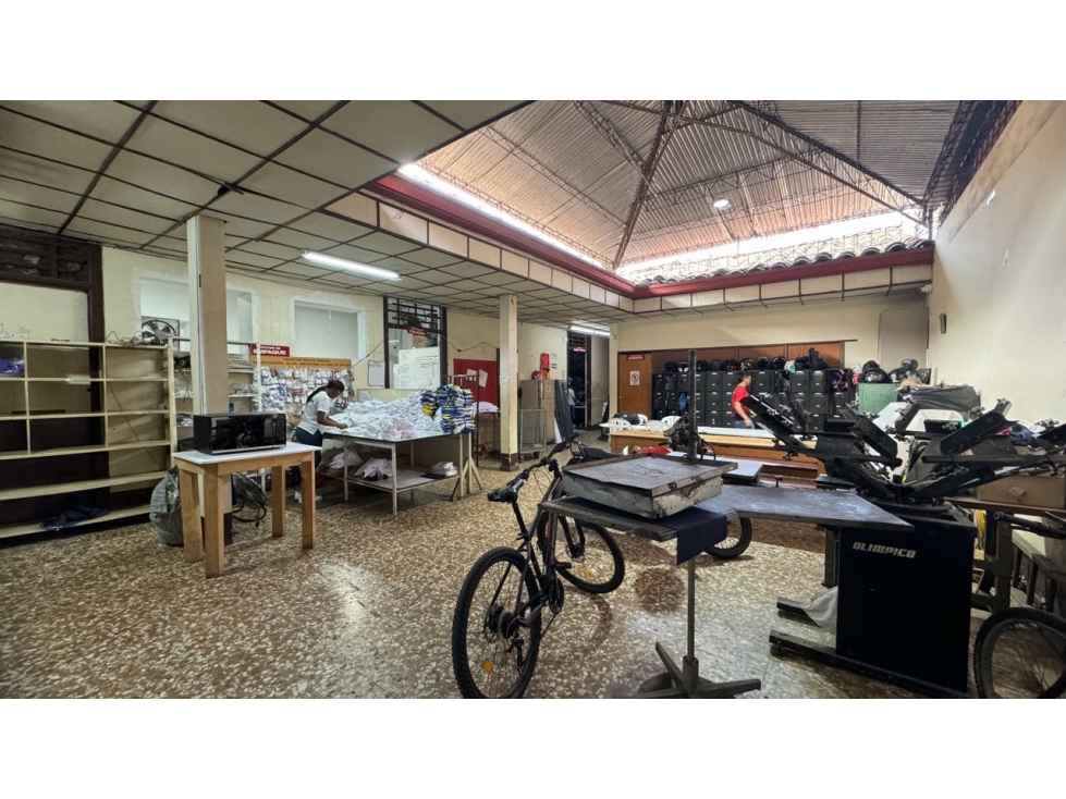 Casa en sector comercial en venta Barrio El Centro Palmira Valle - 2