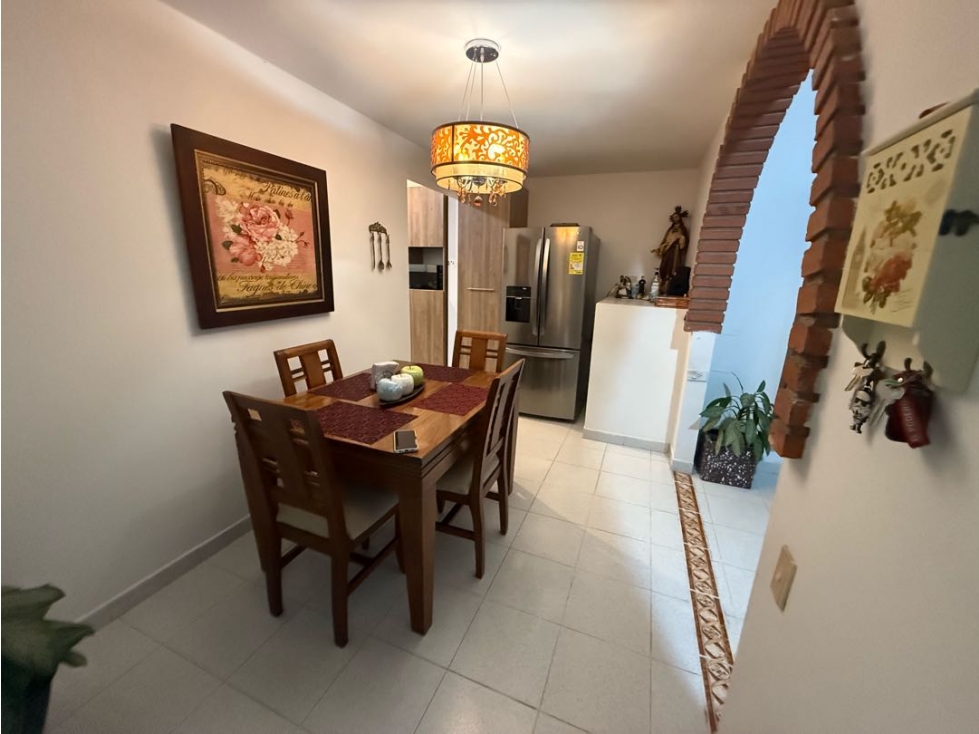 Casa en segundo piso con mansarda Urbanización abierta — foto 3