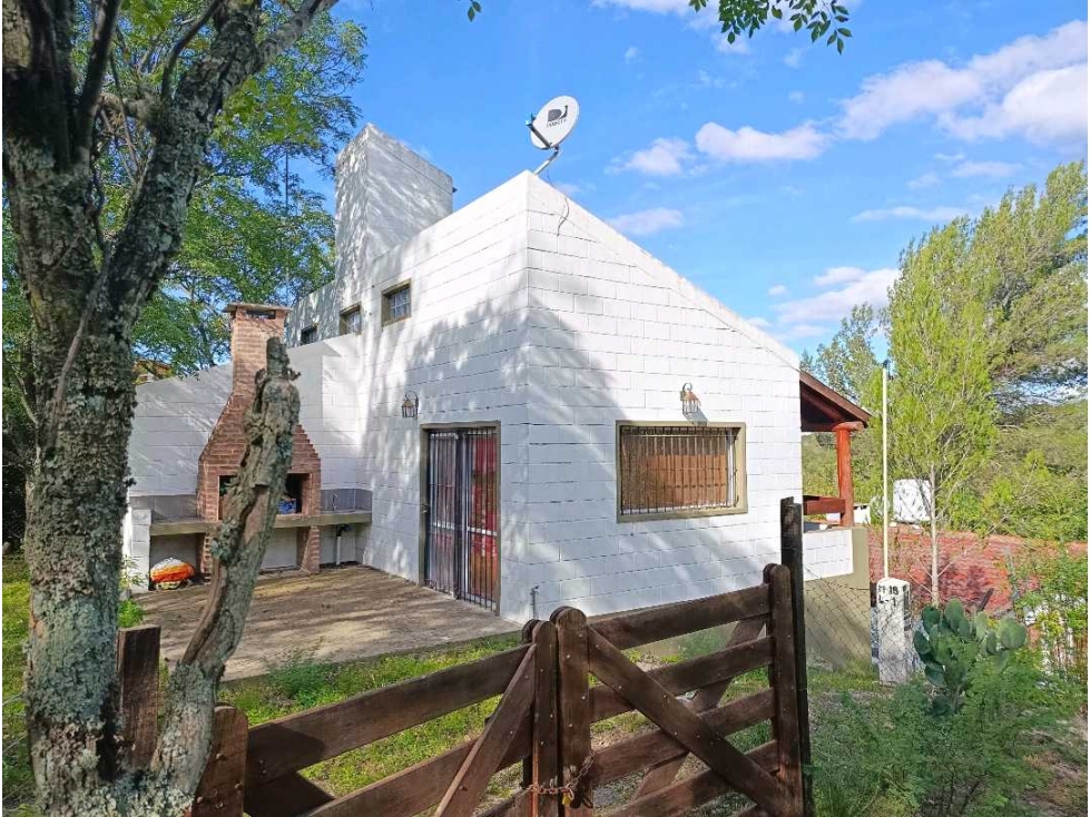 Casa en Tanti. Villa Flor Serrana en venta a mts del rio. — foto 3