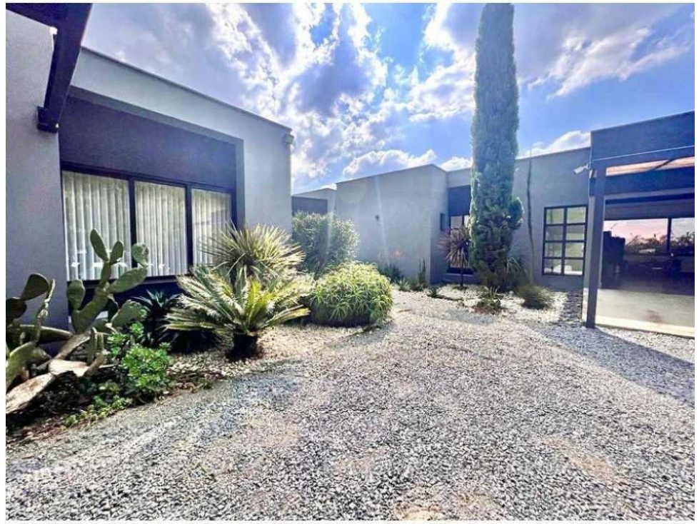 Venta casa MODERNA en un solo nivel con piscina LAS PALMAS — foto 2