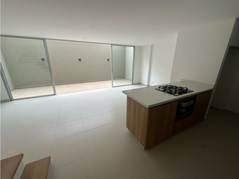 Casa en unidad cerrada en rionegro para estrenar