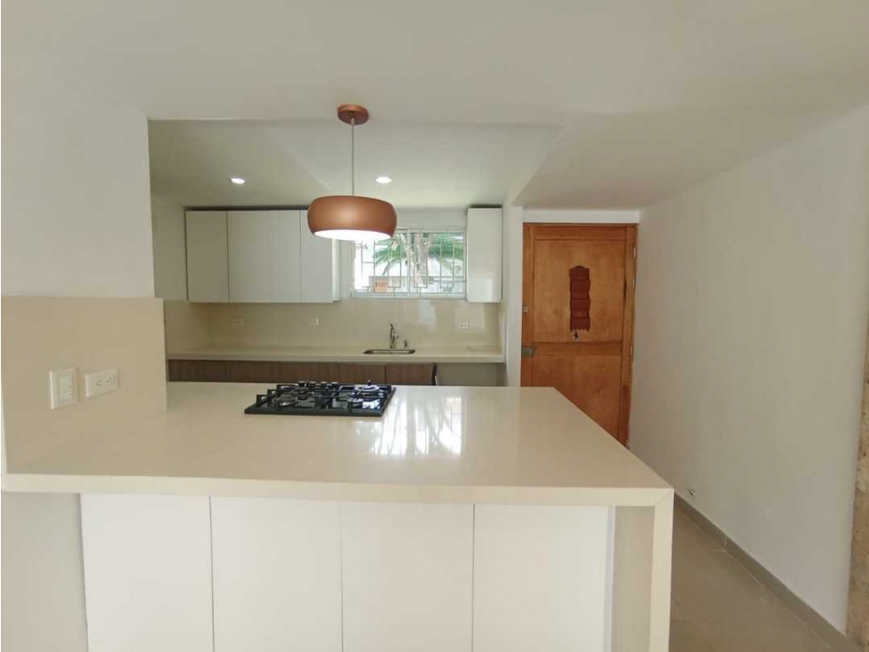 Casa Remodelada en Urbanización cerrada Barrio Calazanz — foto 2