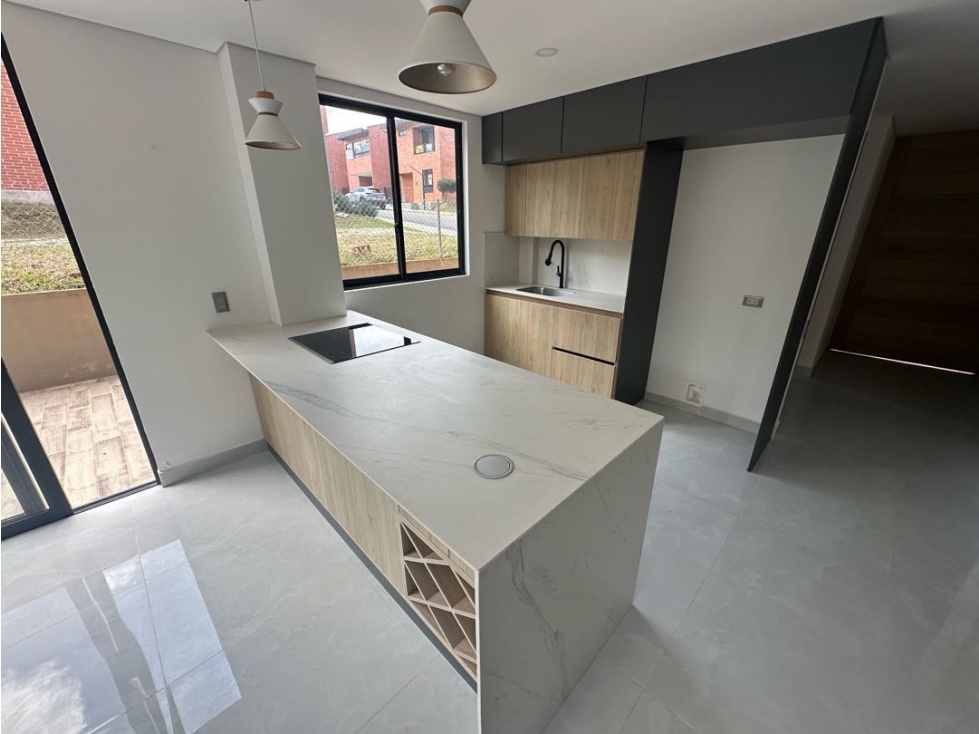 Casa en unidad cerrada en el retiro para estrenar - 4