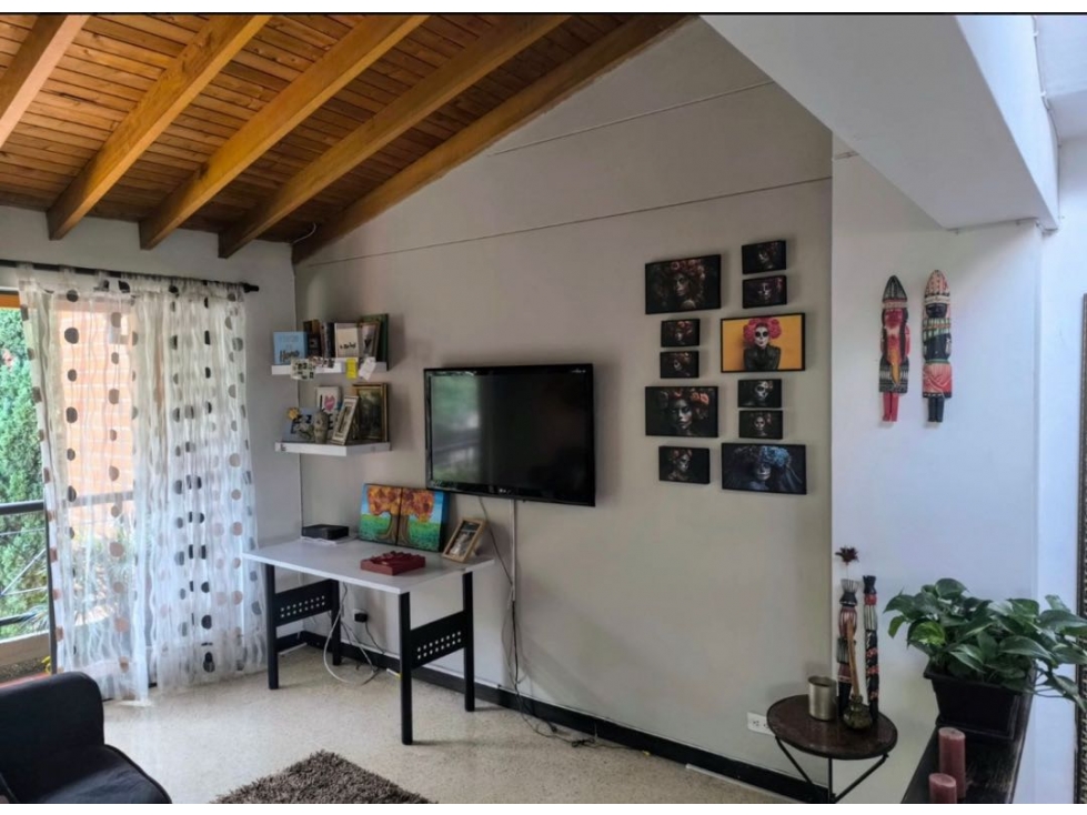 CASA EN UNIDAD CERRADA ENVIGADO LOMA DEL ESCOBERO — foto 3