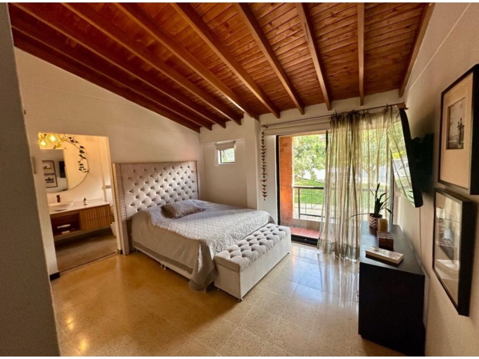 CASA EN UNIDAD CERRADA ENVIGADO LOMA DEL ESCOBERO — foto 4