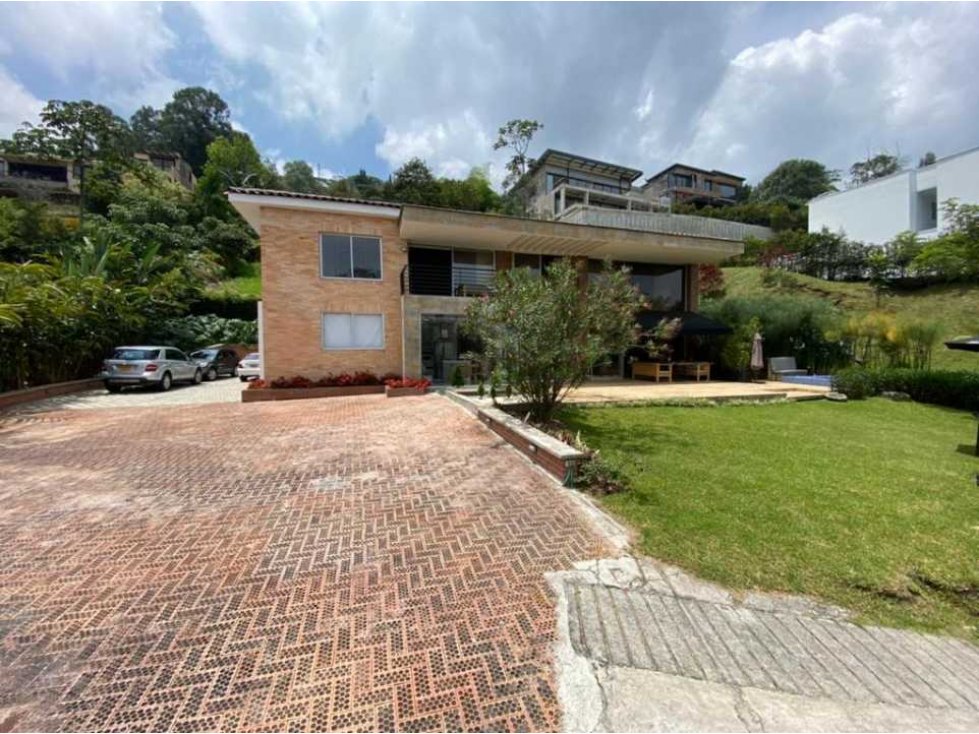 En venta espectacular casa en unidad Cerrada Poblado los Balsos — foto 4