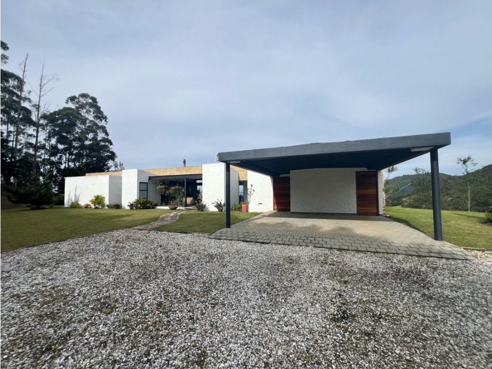 CASA EN UNIDAD CERRADA RIONEGRO PONTEZUELA