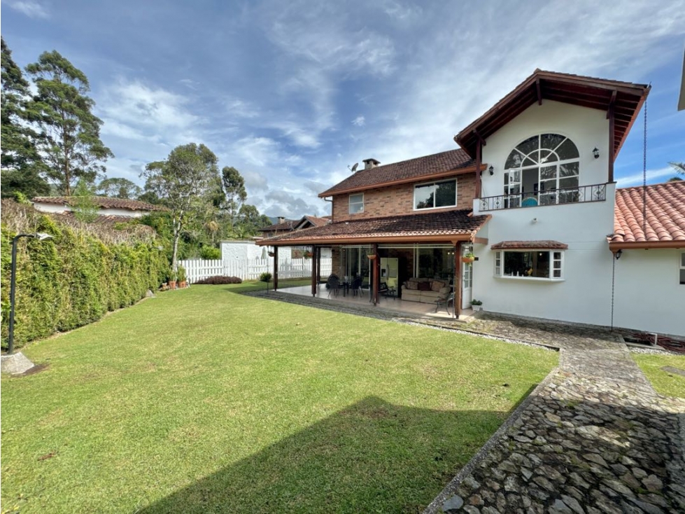 Casa en urbanización cerrada - El Retiro — foto 5