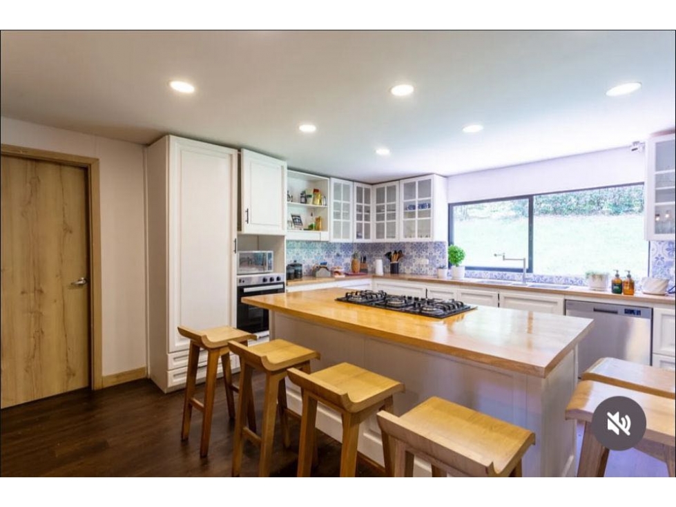 Hermosa Casa en Urbanización del Retiro — foto 2