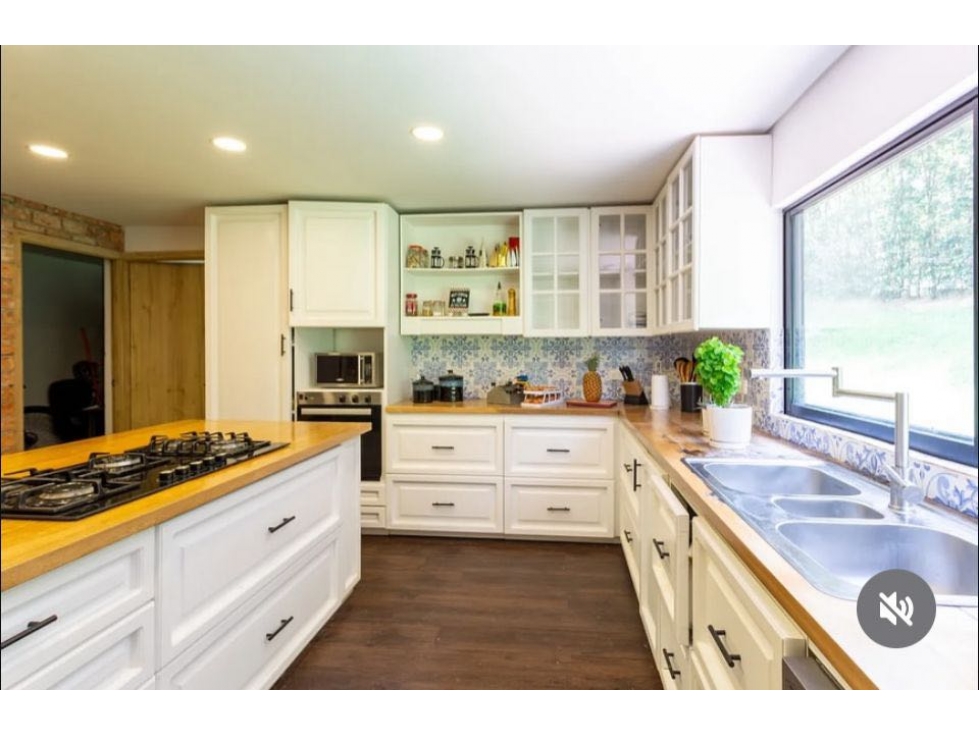 Hermosa Casa en Urbanización del Retiro — foto 4
