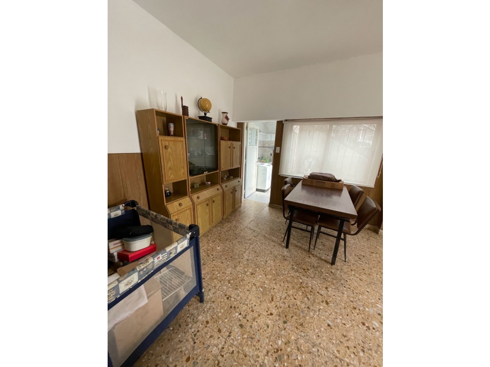 Casa en venta a refaccionar EN OPORTUNIDAD - 3