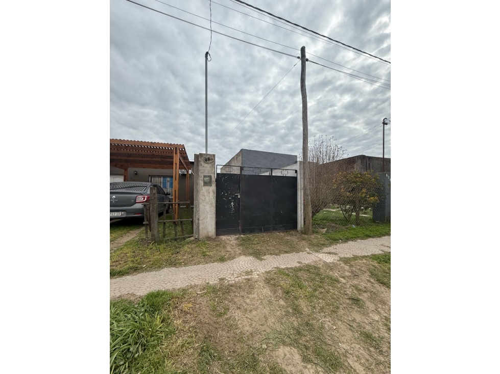 CASA en VENTA 2 dorm. Gardey, Tandil — foto 2