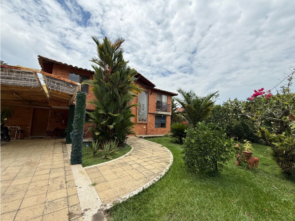 CASA EN VENTA 2 PISOS EN CONDOMINIO EN EL SECTOR DE PANCE  — foto 4