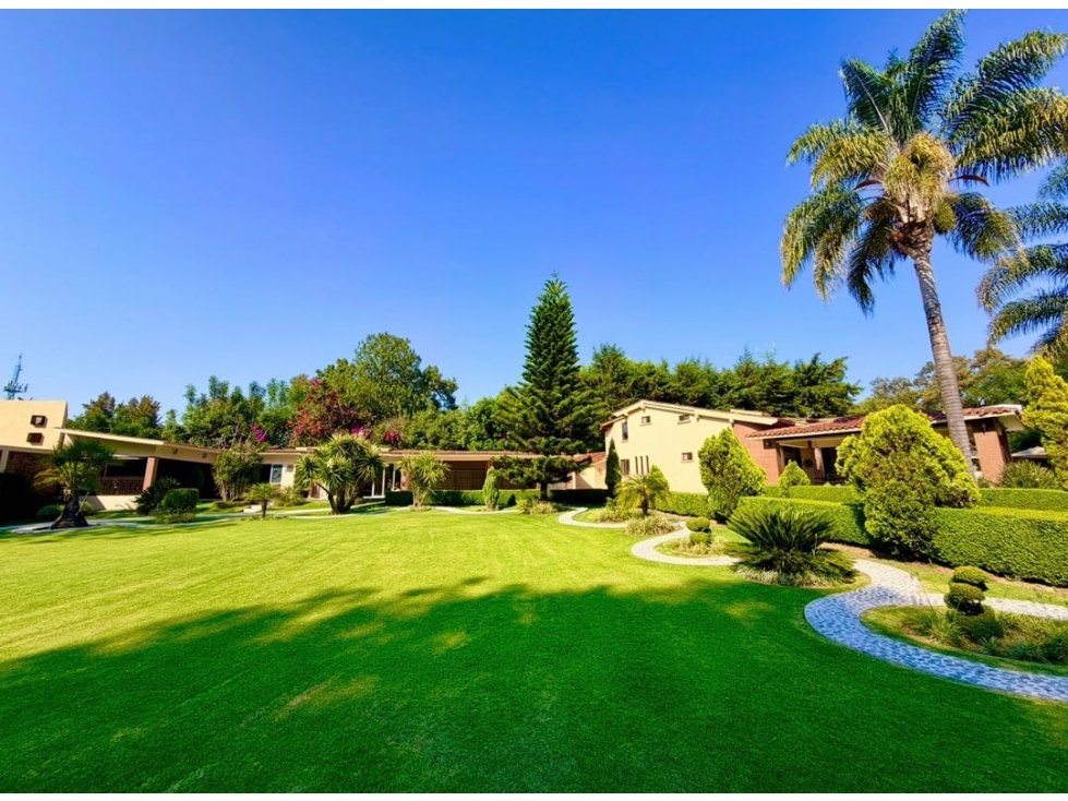 CASA EN VENTA | 3600 m² | AVANDARO
