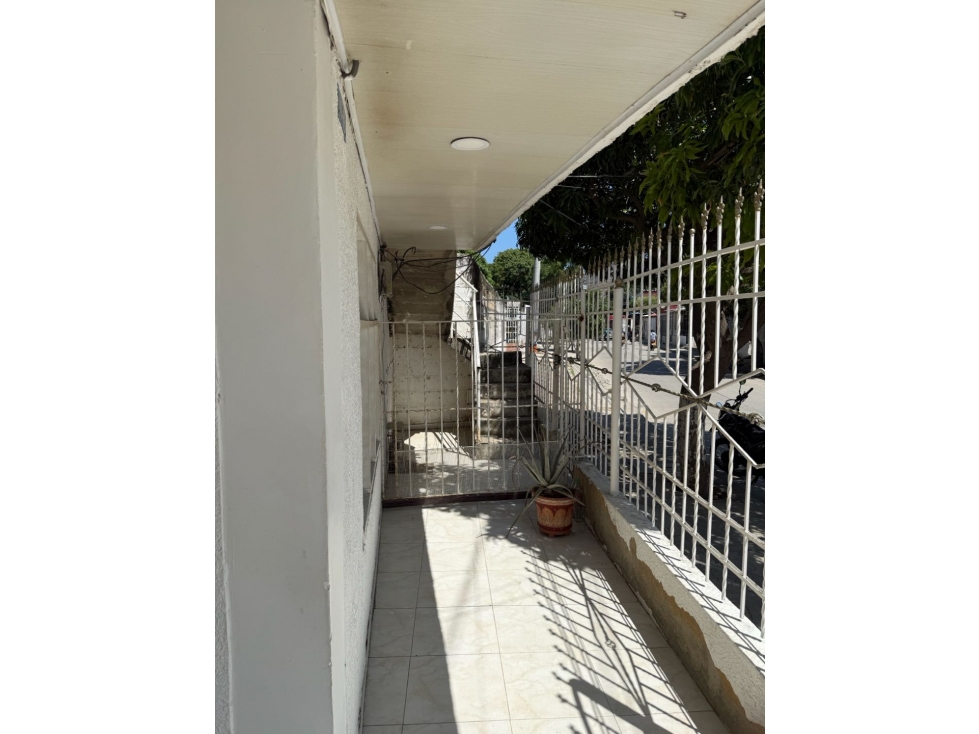 Casa en Venta - 5 aptos - Barrío La Estrella - 2