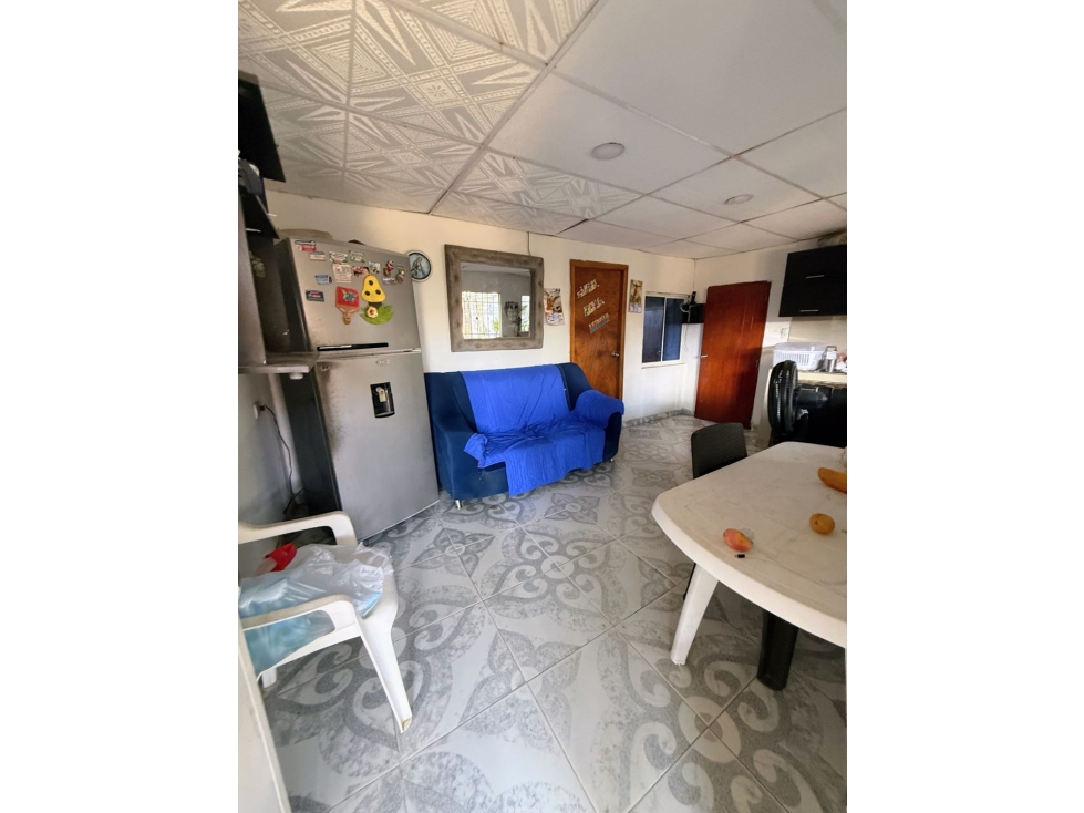 Casa en Venta - 5 aptos - Barrío La Estrella - 3