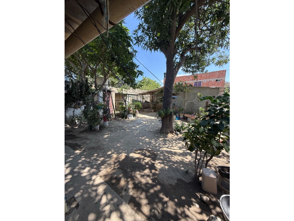 Casa en Venta - 5 aptos - Barrío La Estrella - 5
