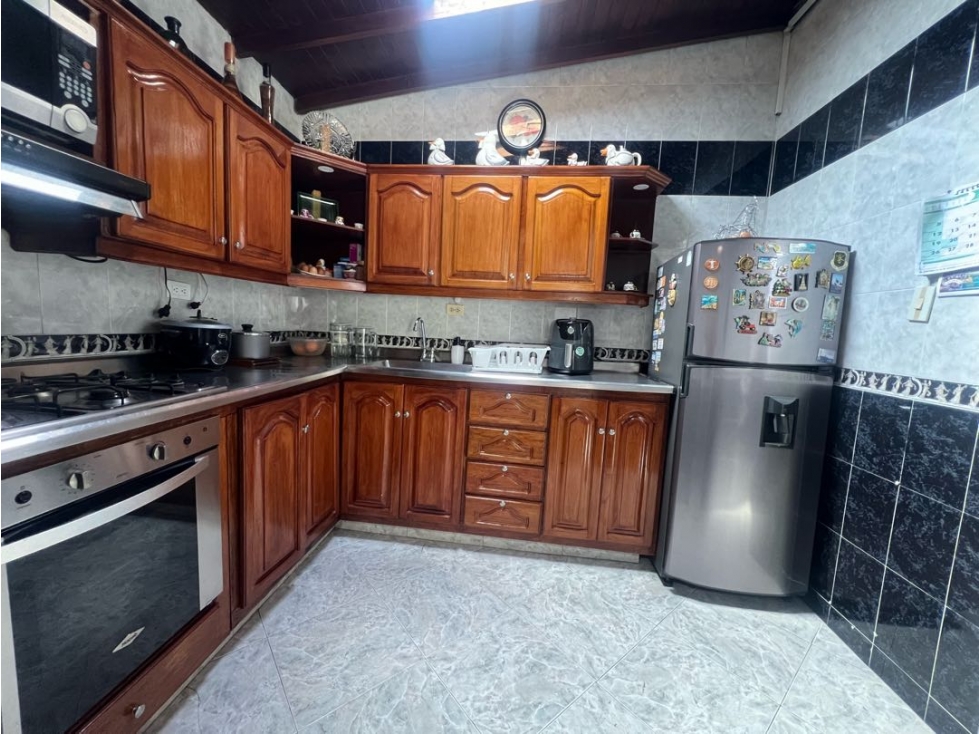 Casa en venta a 2 cuadras de la iglesia y el Metro San Javier — foto 2