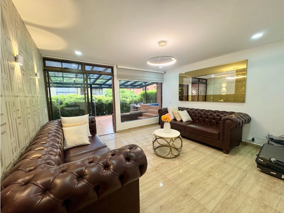 Casa en venta a 2 minutos del centro comercial el tesoro - 240 m² — foto 3