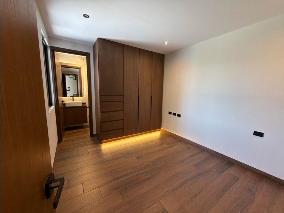 Casa en venta a estrenar con 5 recámaras en Lomas de Angelopolis - 6
