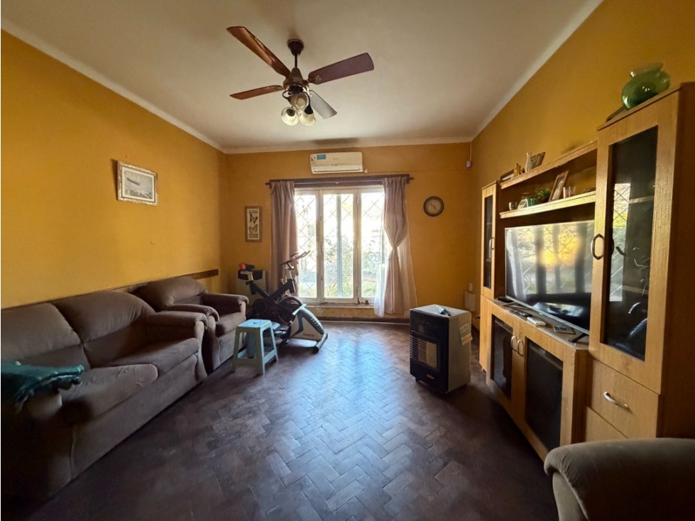 Casa en venta a refaccionar en barrio Dalmine viejo - 3