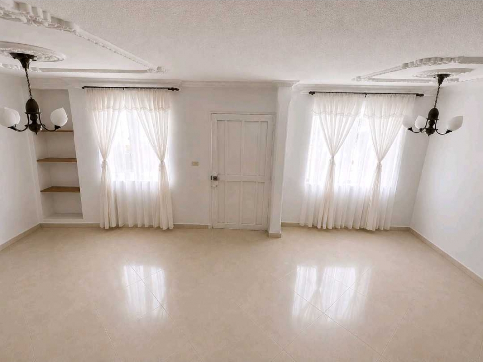 CASA EN VENTA AL SUR DE ARMENIA — foto 4