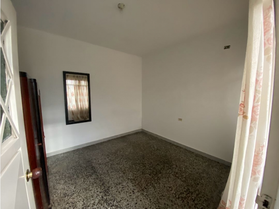CASA EN VENTA AL SUR DE LA CIUDAD DE CALI BARRIO CRISTOBAL COLON — foto 3
