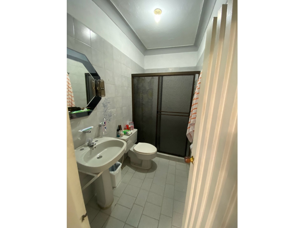 CASA EN VENTA AL SUR DE LA CIUDAD DE CALI BARRIO CRISTOBAL COLON — foto 4