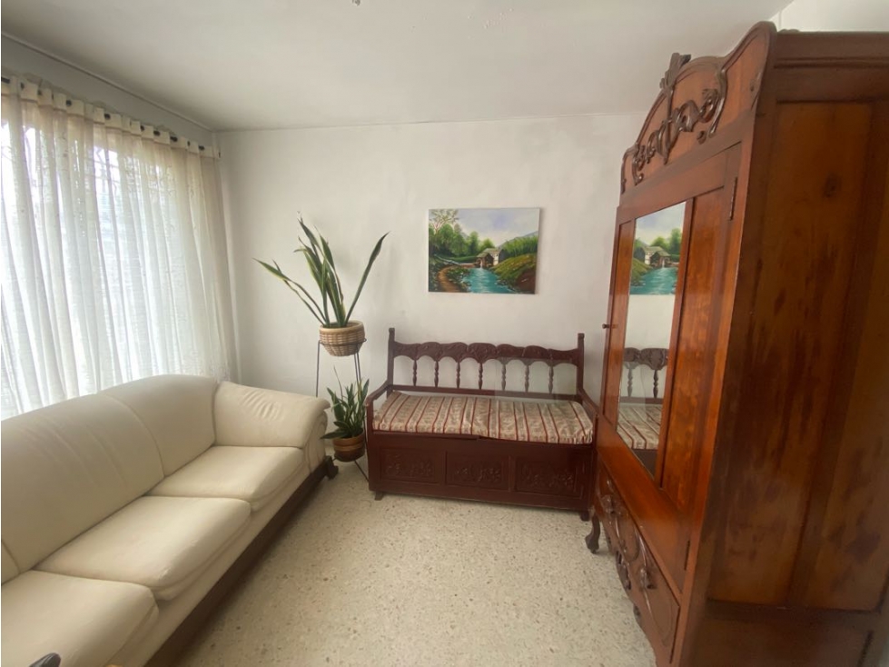 CASA EN VENTA AL SUR DE LA CIUDAD DE CALI BARRIO EL LIMONAR — foto 3