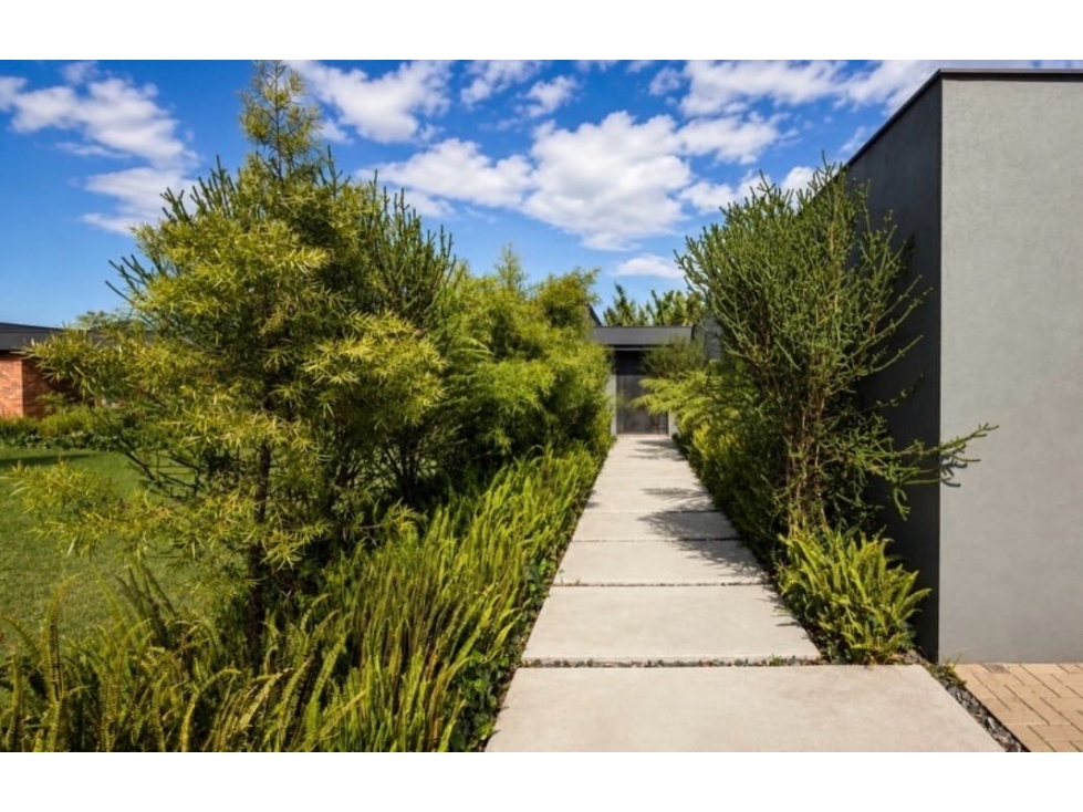 CASA EN VENTA. ALTO DE PALMAS