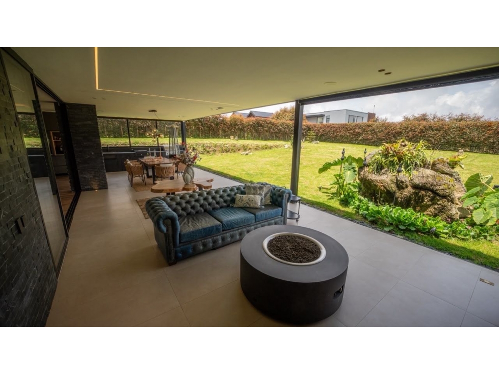 CASA EN VENTA. ALTO DE PALMAS