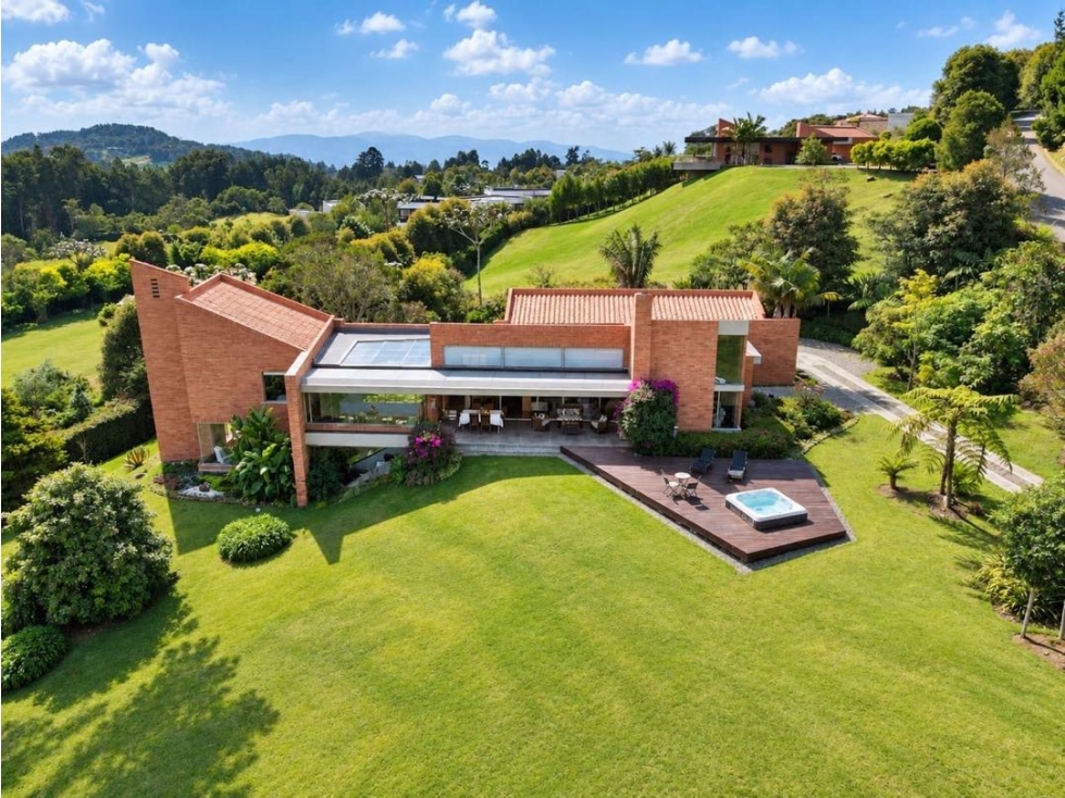 CASA EN VENTA. ALTO DE PALMAS