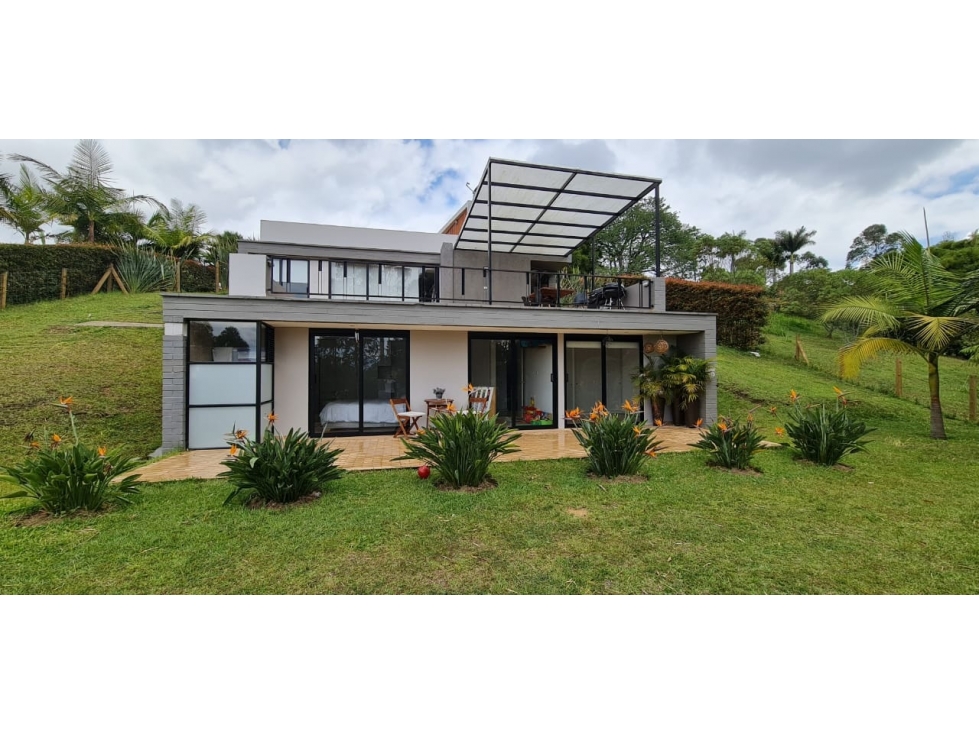 Casa en Venta Alto de vallejo cerca a zona franca