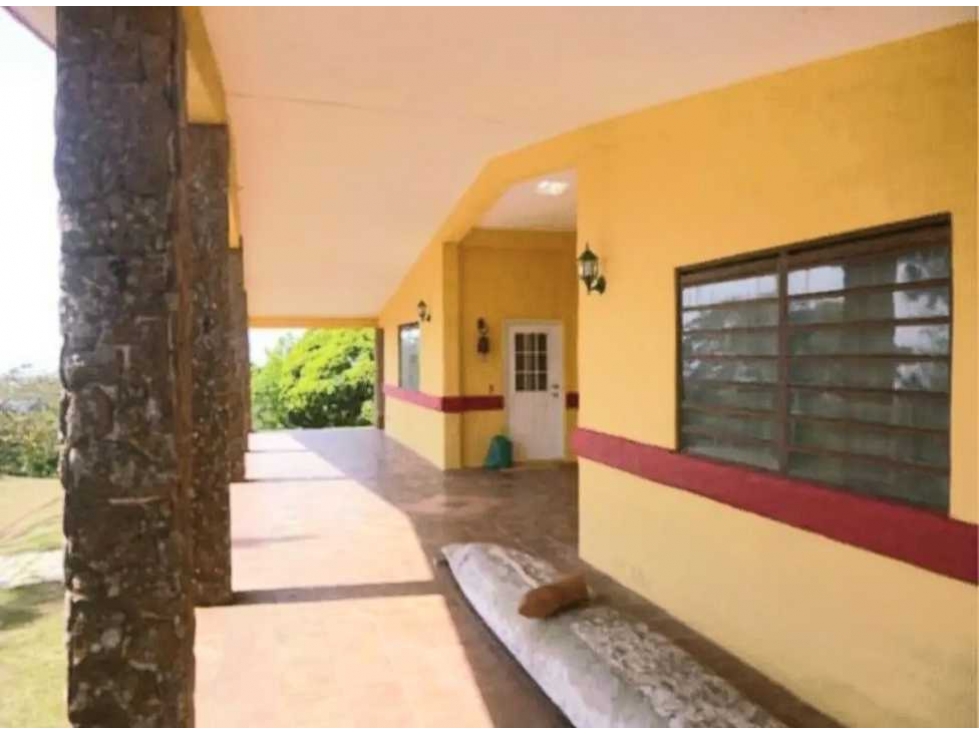 CASA EN VENTA ALTOS DE CERRO AZUL CON MUCHO TERRENO VISTA A LA CASCADA — foto 4