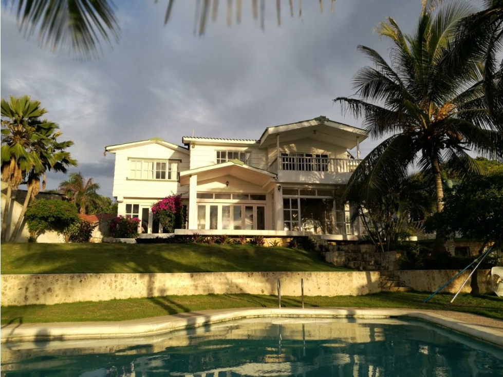 Casa en venta. Altos de Pradomar. Puerto Colombia.