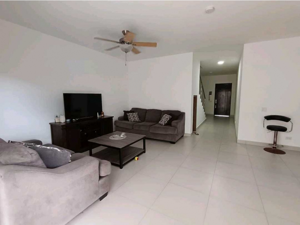VENTA O ALQUILER DE CASA EN ALTOS DEL PARQUE ALTA PLAZA 264M2 JP — foto 3