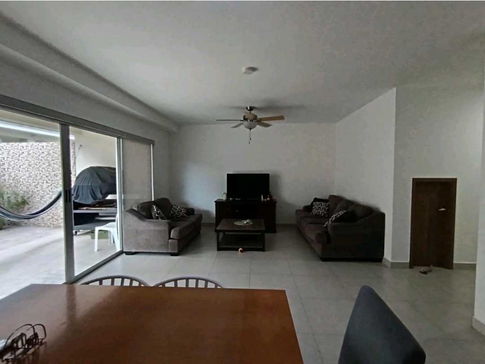 VENTA O ALQUILER DE CASA EN ALTOS DEL PARQUE ALTA PLAZA 264M2 JP — foto 4