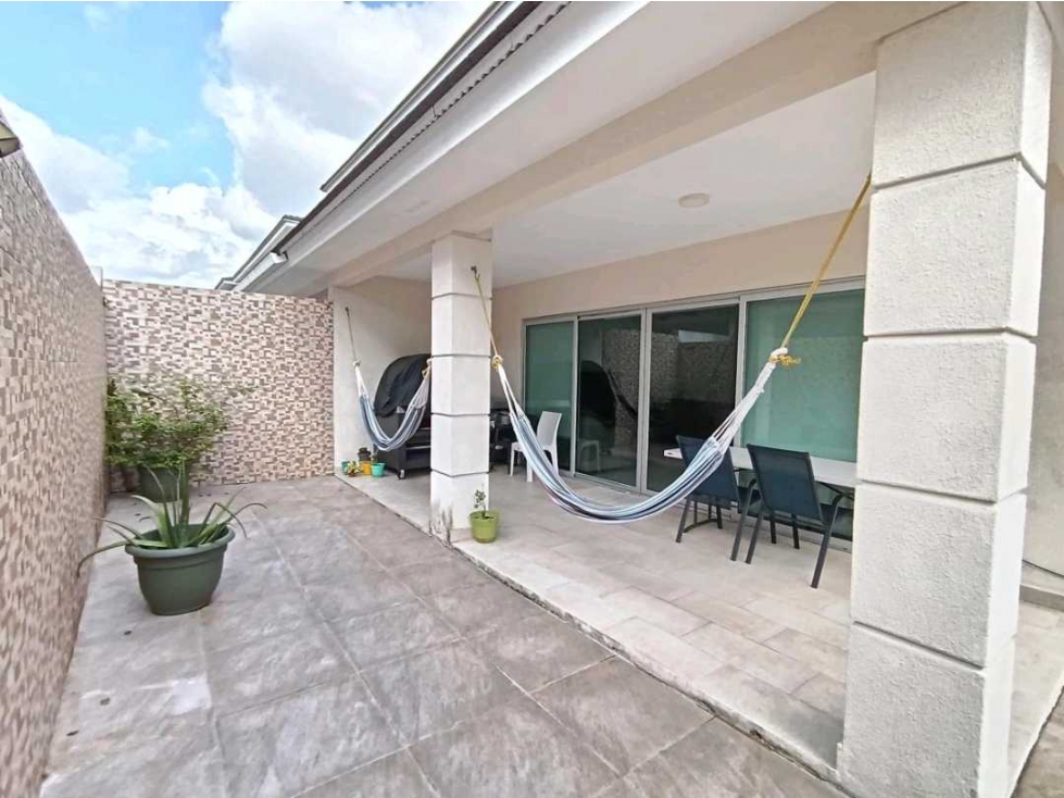 VENTA O ALQUILER DE CASA EN ALTOS DEL PARQUE ALTA PLAZA 264M2 JP — foto 5