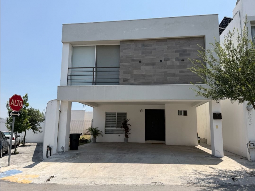 CASA EN VENTA AREZZO DOMINIO CUMBRES