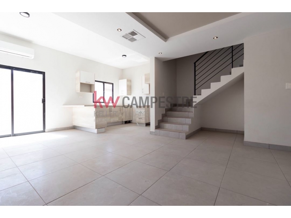 Casa en venta Av. Reforma y Blvd. Óscar Flores - 2