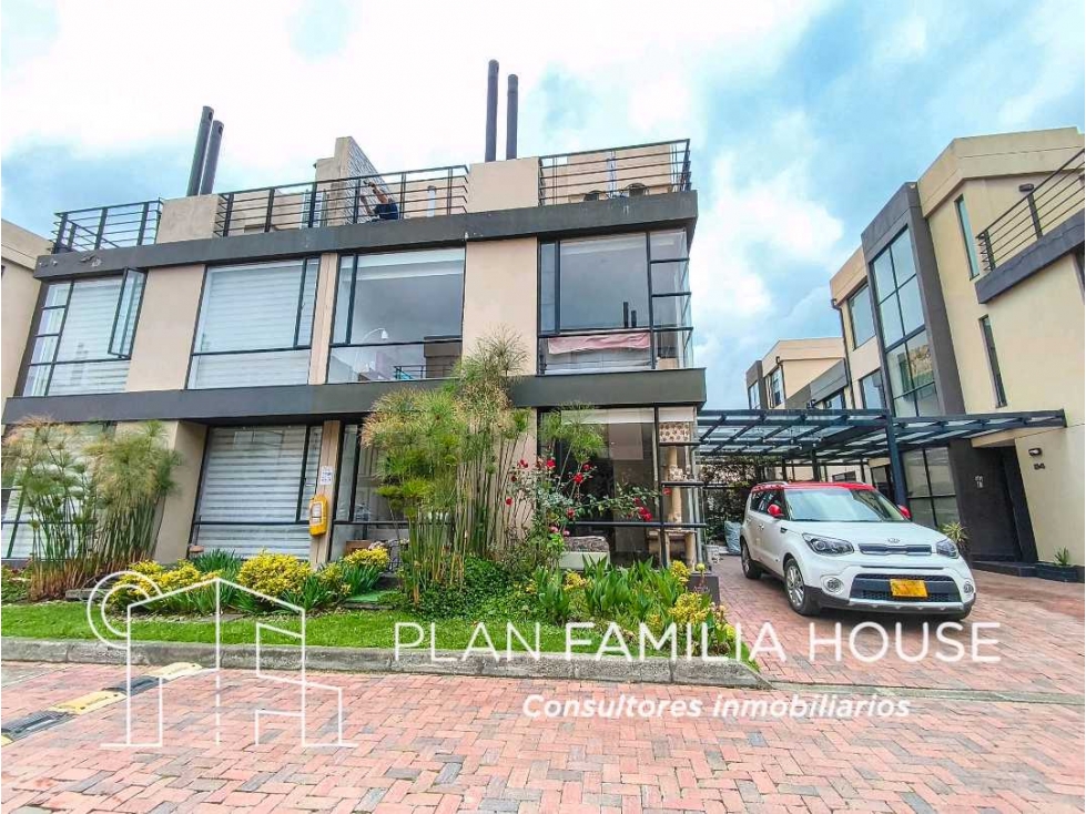 Casa en Venta Avalon hills Chia 3 niveles