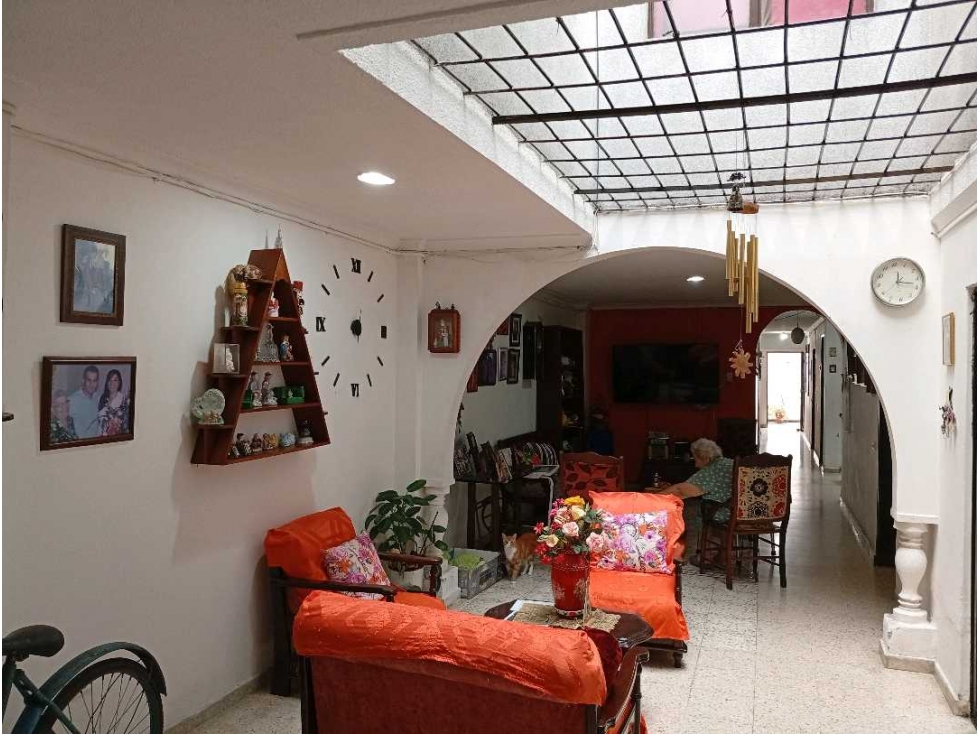 CASA EN VENTA BARRIO BIZERTA — foto 4